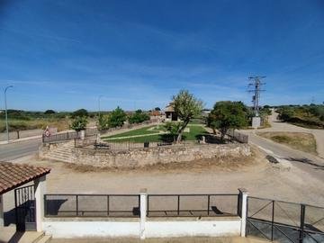 605005834